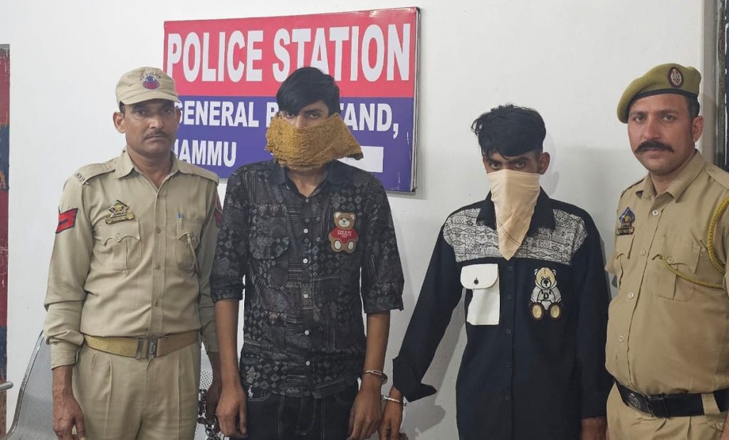 Jammu | Police Arrest Two Drug Peddlers With Heroin Worth Lakhs