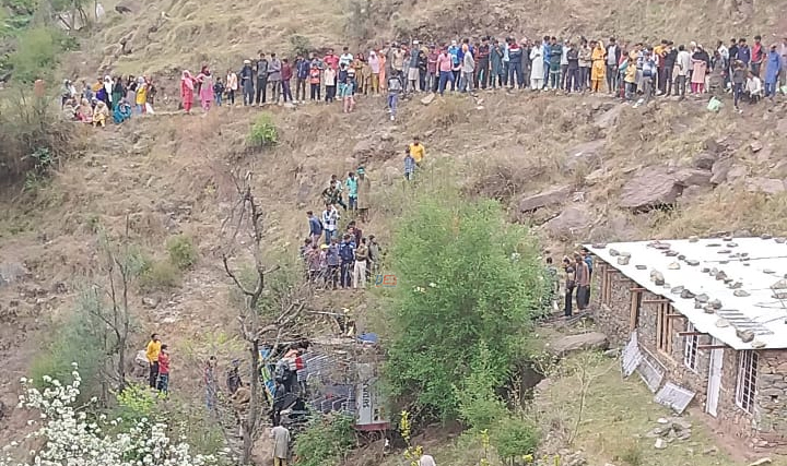 11 Injured As Matador Falls Into Deep Gorge In J&K’s Poonch