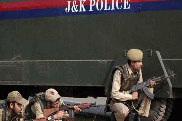 J&K Police arrests six over-ground workers of Lakshar-e-Taiba in terror financing case