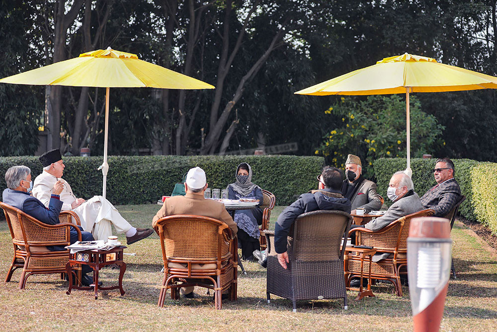 Gupkar Alliance leaders hold talks on 2nd anniversary of Article 370 abrogation