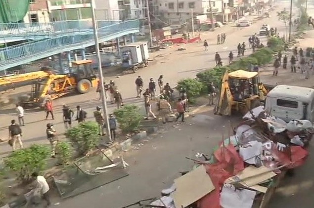 Police vacate protesters at Shaheen Bagh amid coronavirus outbreak
