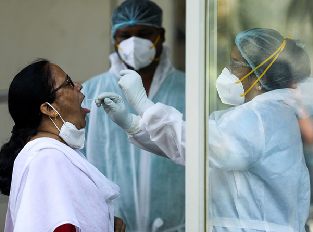 India reports 41,383 new COVID-19 cases, positivity rate below 3 pc