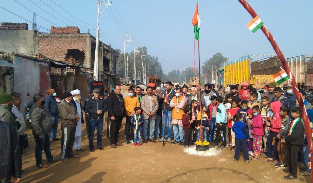 Shurveer Jammu Sangathan unfurling the national flag, Celebrated with traditional fervour & gaiety