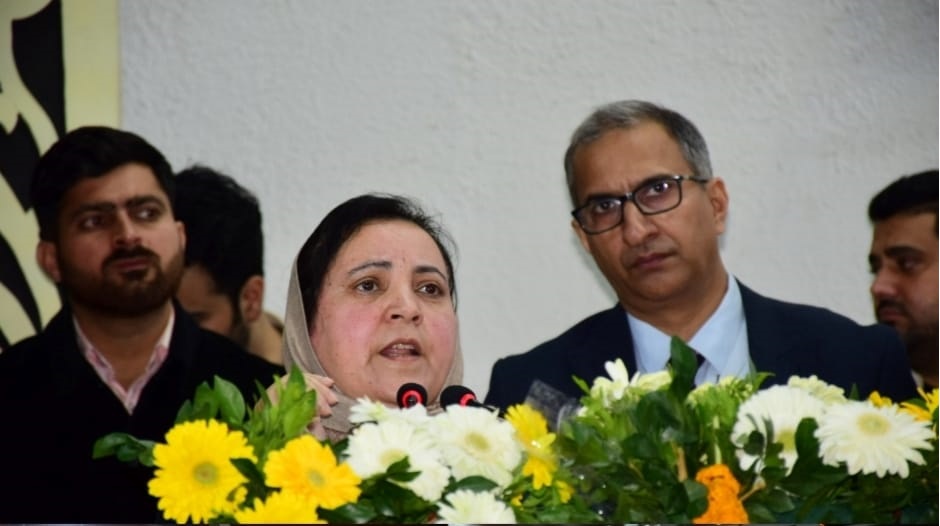 Sakeena Itoo addresses conference ‘Mission Cancer – J&K’s Fight against Cancer in the coming Decade’ at GMC Jammu