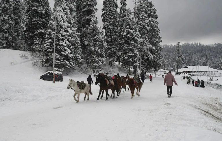 Gulmarg ‘Sold Out’ As Tourists Throng To Kashmir For Christmas, New Year