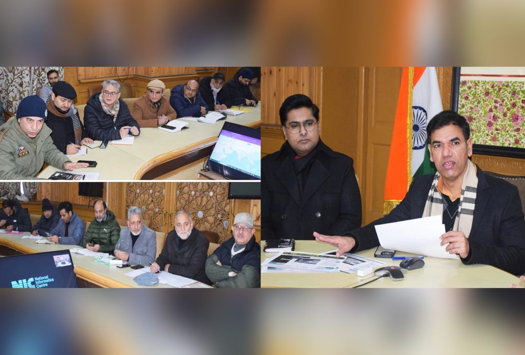 Div Com Emphasizes On Close Coordination & Synergy Among Engineering Departments During Snow Clearance Ops