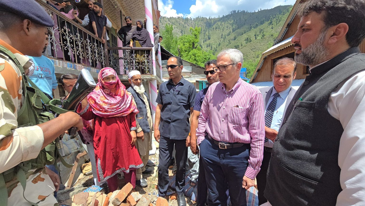 CM Omar Abdullah Visits Pakistani Shelling-Affected Area In J&K’s Kupwara
