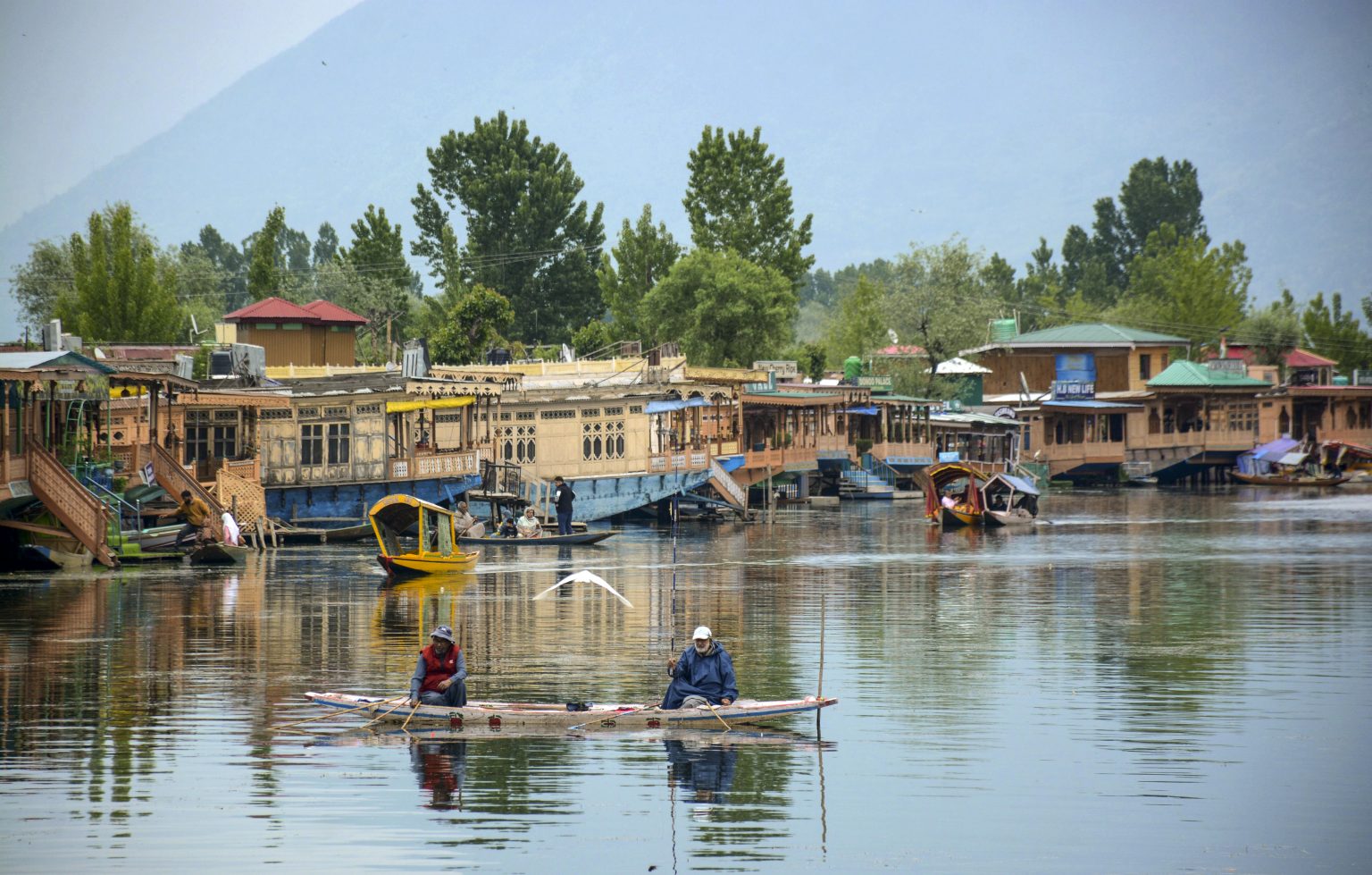 Before Pahalgam Attack, Intel Agencies Had Flagged Potential Targeting Of Tourists In Srinagar’s Outskirts: Officials