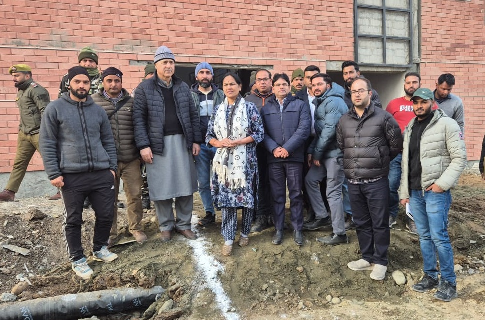 Union Minister Reviews Construction Of ESIC Hospital At Budgam