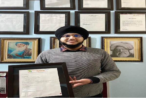 Guneet Singh, A 18-Year-Old who is India’s youngest parenting coach and Jammu’s youngest Eduprenur.