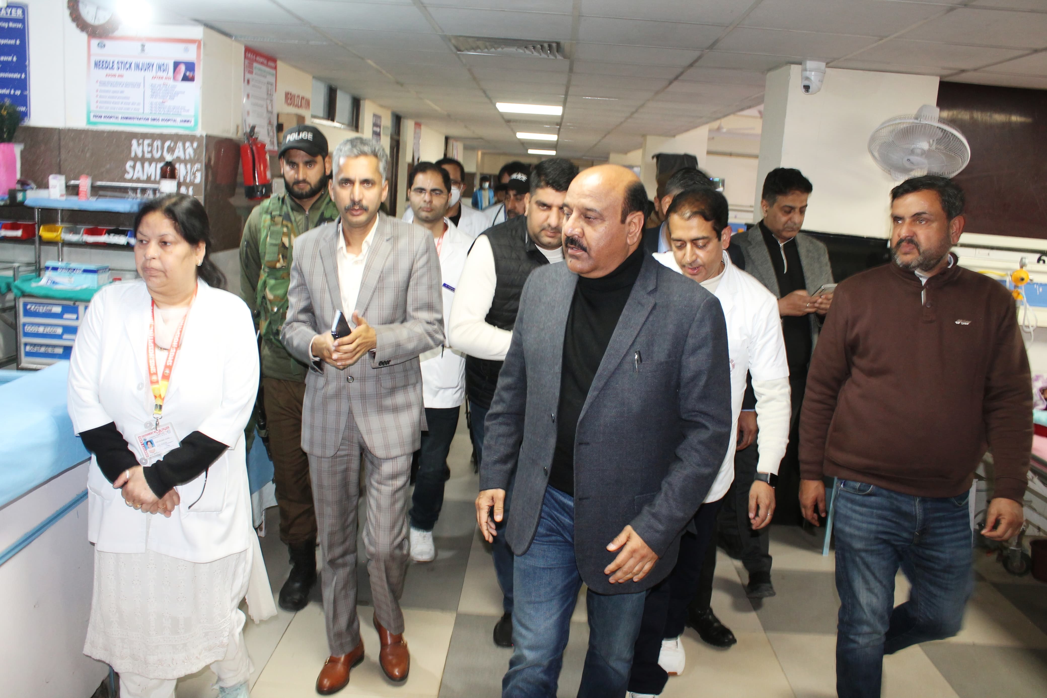 Dy CM visits Shalamar hospital