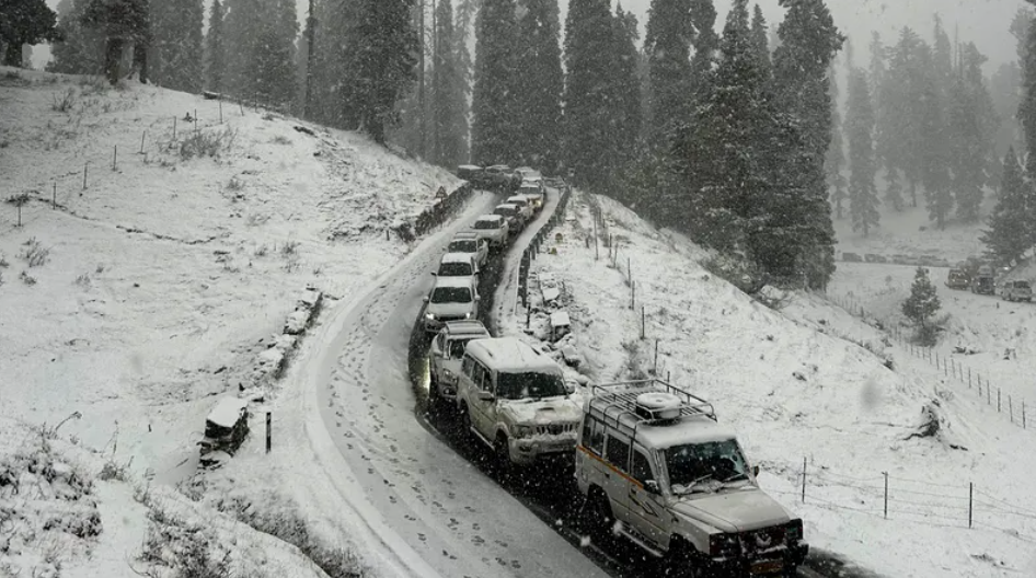 Fresh western disturbances likely to bring snow in J&K from tomorrow