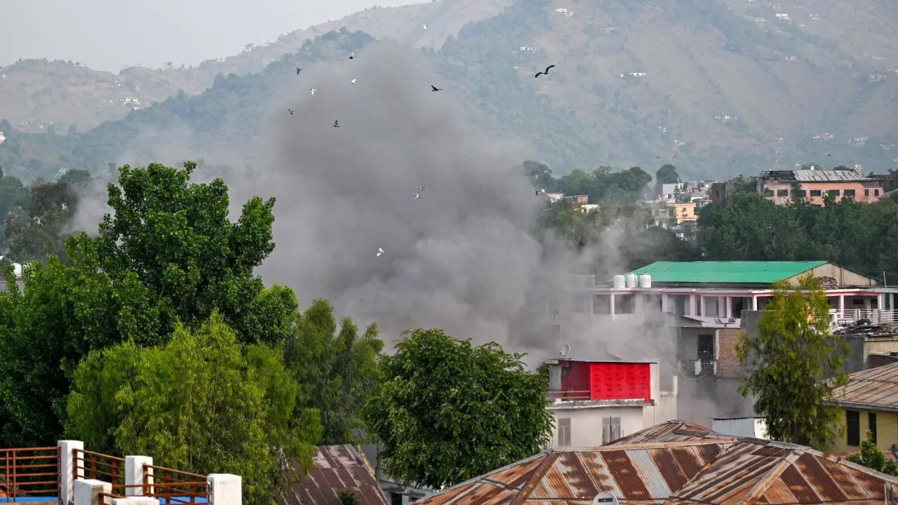 Pakistan Army Pounds Villages Along LoC In J&K, 12 dead